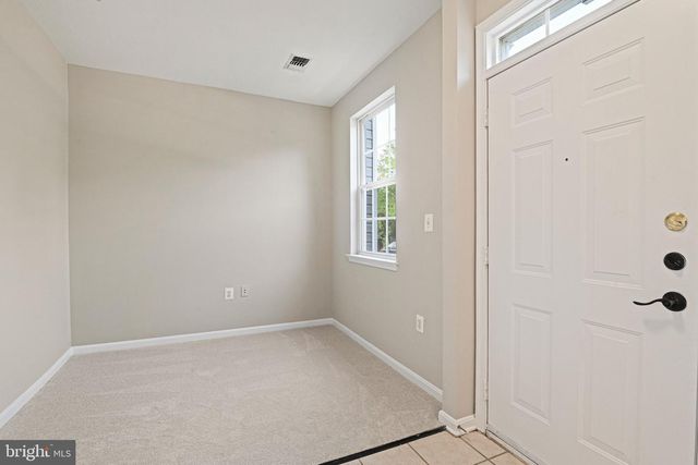21792 JARVIS SQ, Ashburn, VA 20147