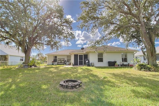 11407 Rabun Gap DR, North Fort Myers, FL 33917