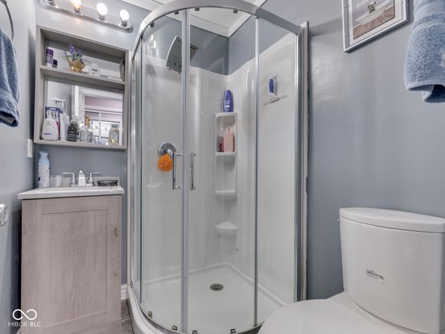 9119 Electric Court, Indianapolis, IN 46260