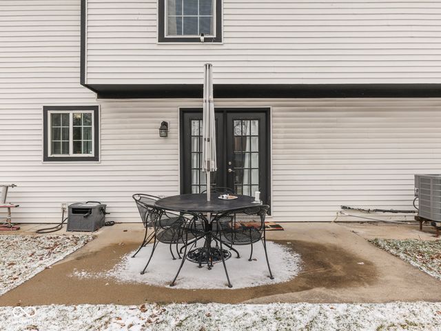 9119 Electric Court, Indianapolis, IN 46260