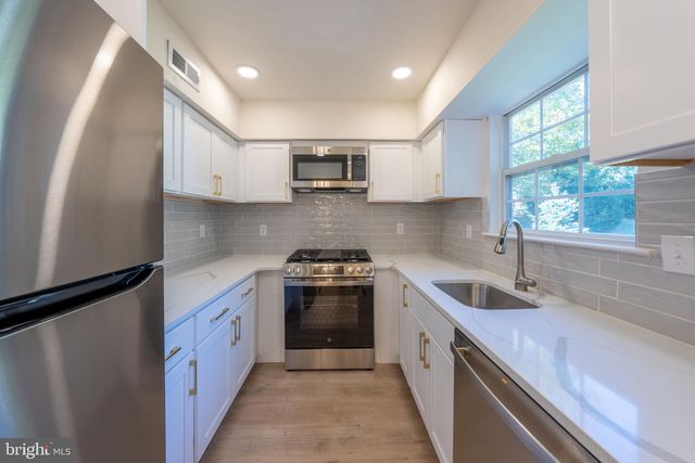 3900 CAPTAIN MOLLY CIR, Doylestown, PA 18902