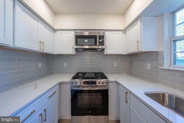 3900 CAPTAIN MOLLY CIR, Doylestown, PA 18902