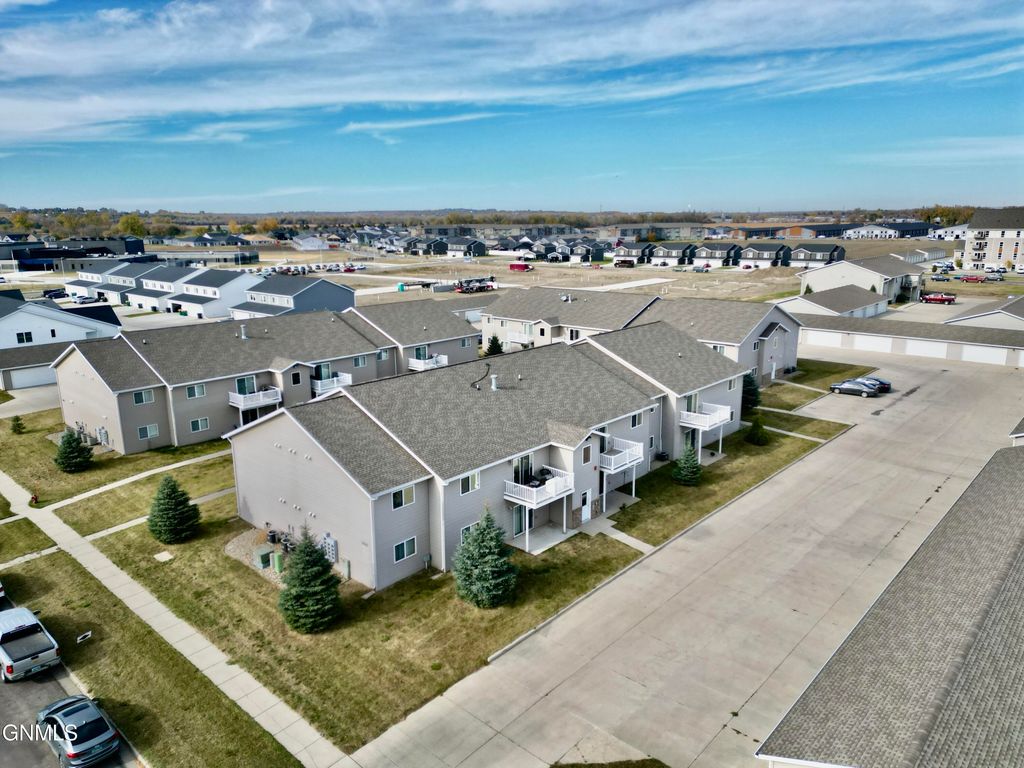 4000 Mckenzie Drive SE, Mandan, ND 58554