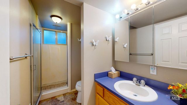 2137 Hillcrest Drive, Twin Falls, ID 83301