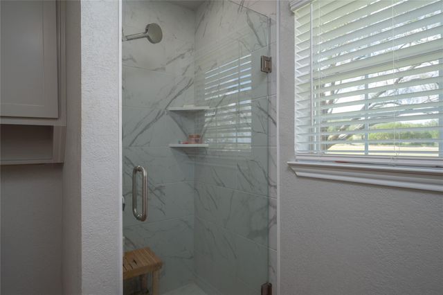 1905 Oak Springs RD, Kempner, TX 76539
