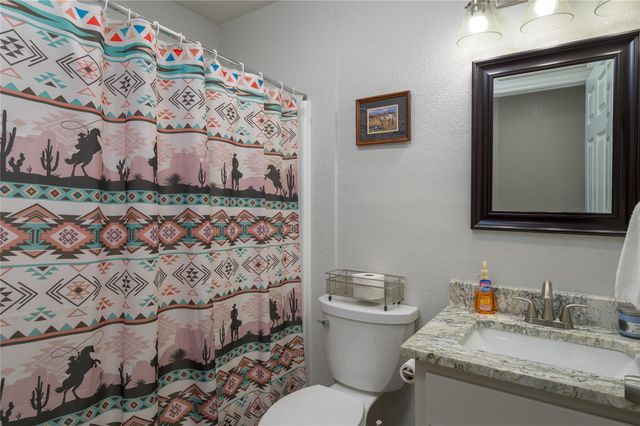 1905 Oak Springs RD, Kempner, TX 76539