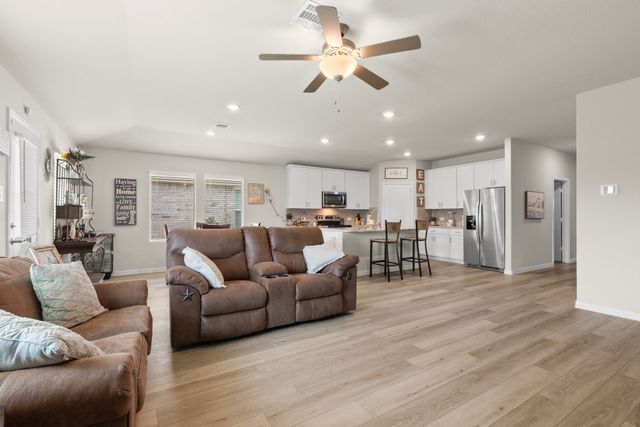 220 Sugarlands Drive, Greenville, TX 75402