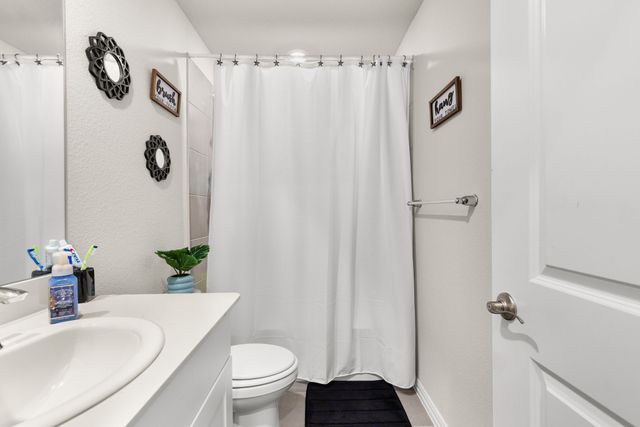 220 Sugarlands Drive, Greenville, TX 75402