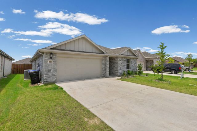 220 Sugarlands Drive, Greenville, TX 75402