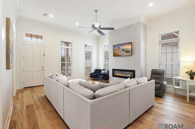 4925 Crestfield Way, Gonzales, LA 70737