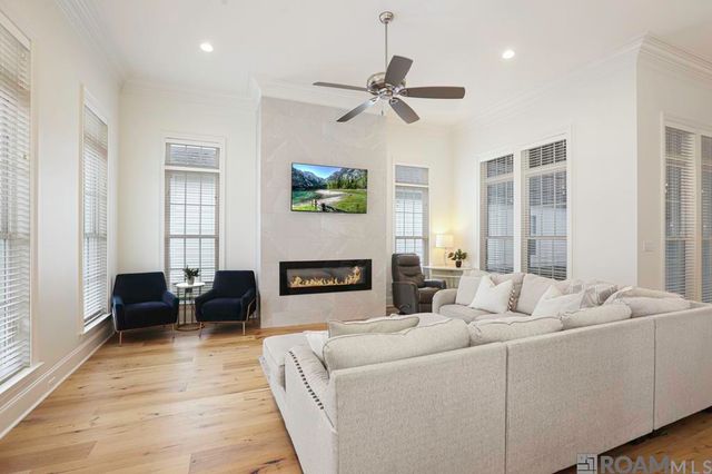 4925 Crestfield Way, Gonzales, LA 70737