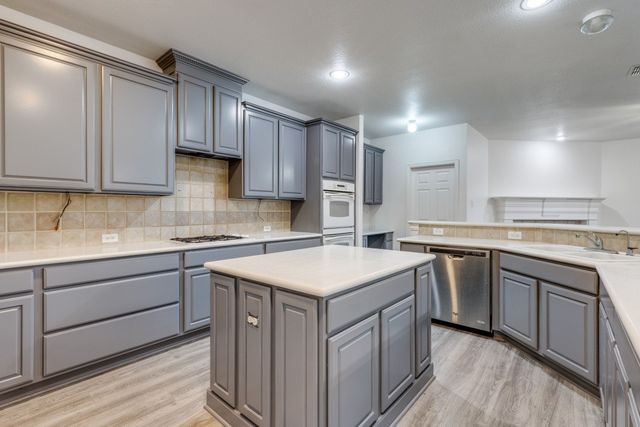 14870 Farmcote Drive, Frisco, TX 75035