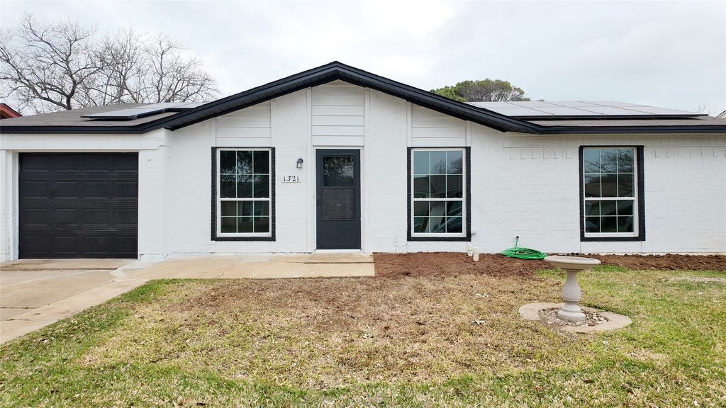 1321 Palisades Drive, Lewisville, TX 75067