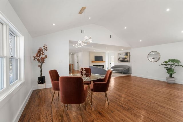 54 Highland Glen Dr, Randolph, MA 02368