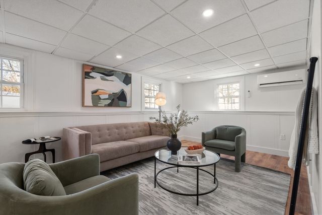 54 Highland Glen Dr, Randolph, MA 02368