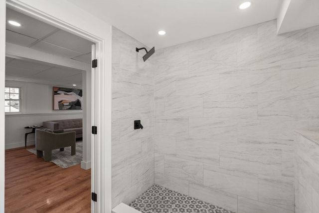 54 Highland Glen Dr, Randolph, MA 02368