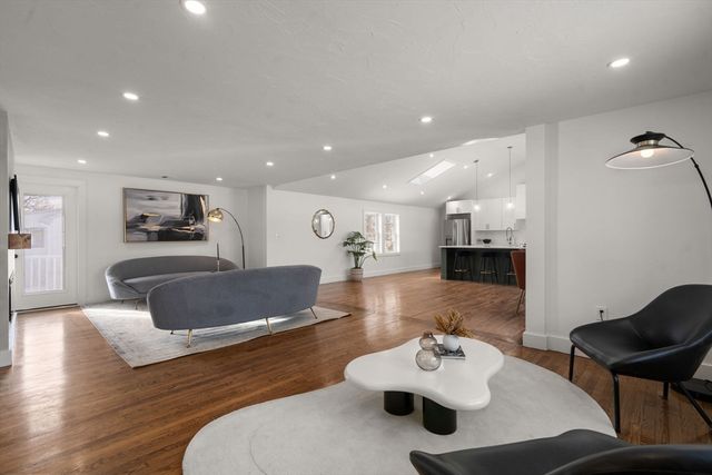 54 Highland Glen Dr, Randolph, MA 02368