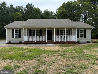 185 WOODBERRY DR, Montross, VA 22520