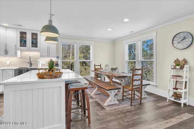 129 N Middleton Avenue, Oak Island, NC 28465