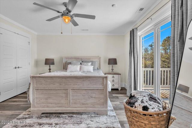 129 N Middleton Avenue, Oak Island, NC 28465