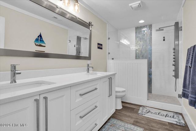 129 N Middleton Avenue, Oak Island, NC 28465