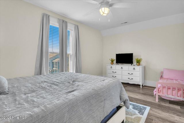 129 N Middleton Avenue, Oak Island, NC 28465