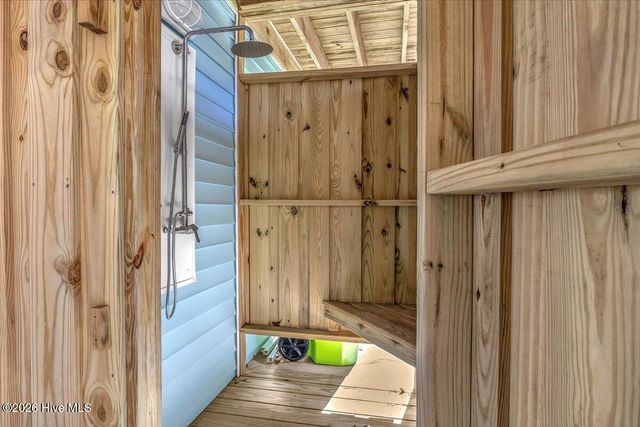 129 N Middleton Avenue, Oak Island, NC 28465