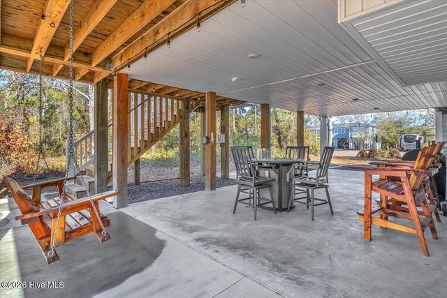 129 N Middleton Avenue, Oak Island, NC 28465