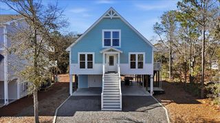 129 N Middleton Avenue, Oak Island, NC 28465