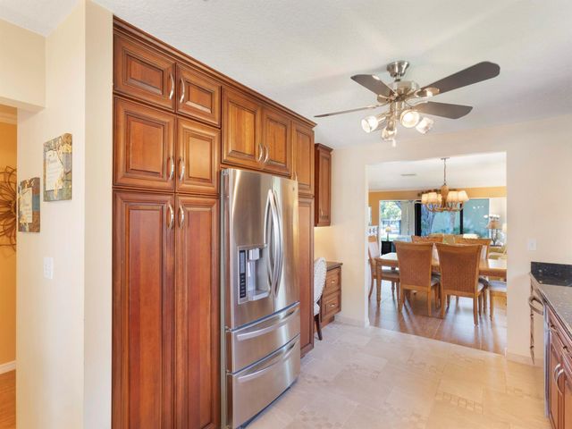 177 SE 7th Street, Deerfield Beach, FL 33441