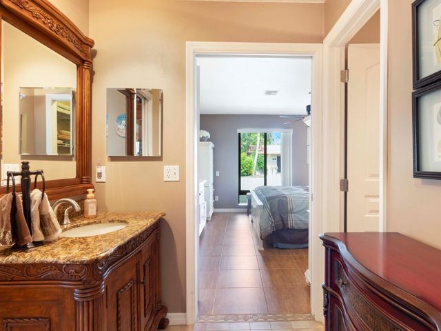 177 SE 7th Street, Deerfield Beach, FL 33441