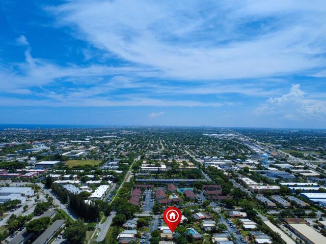 177 SE 7th Street, Deerfield Beach, FL 33441