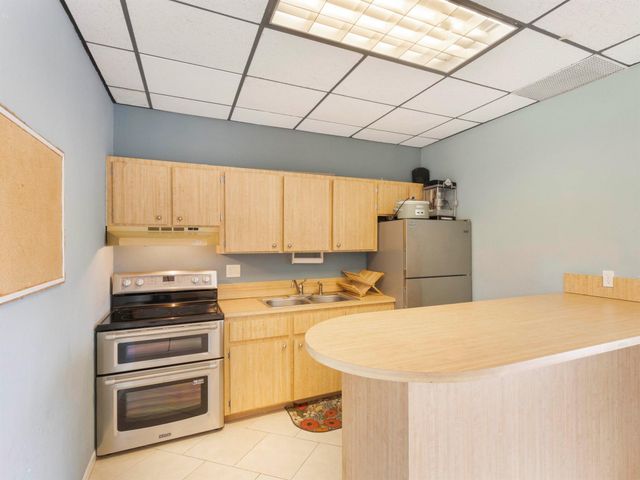 177 SE 7th Street, Deerfield Beach, FL 33441