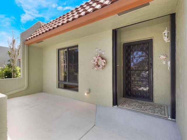 177 SE 7th Street, Deerfield Beach, FL 33441