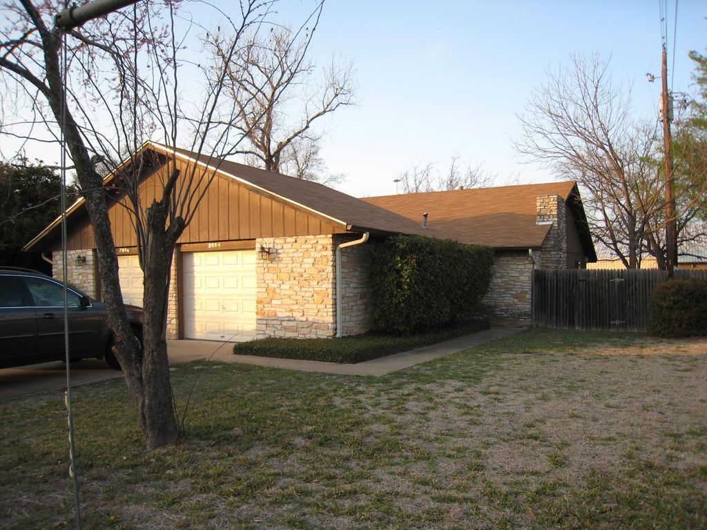 2804 Thrushwood B, Austin, TX 78757