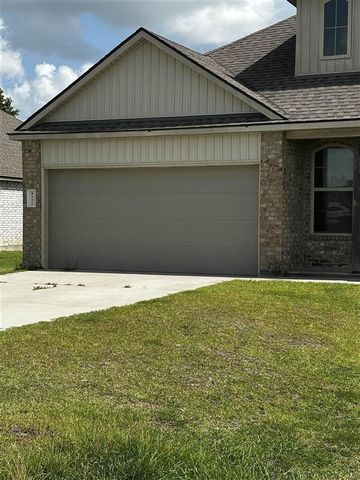 8121 Kinslee Lane, Iowa, LA 70647