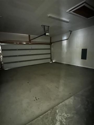 8121 Kinslee Lane, Iowa, LA 70647