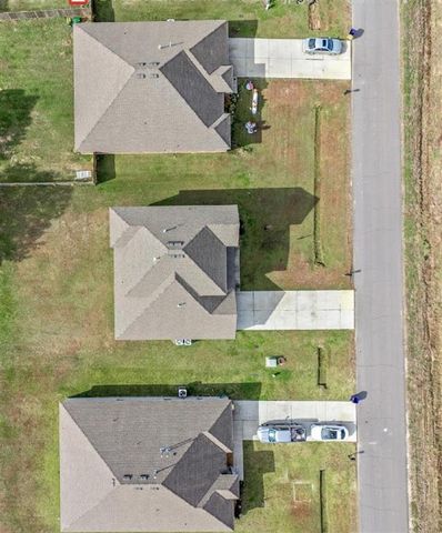 8121 Kinslee Lane, Iowa, LA 70647