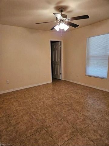 1630 SW 33rd TER, Cape Coral, FL 33914