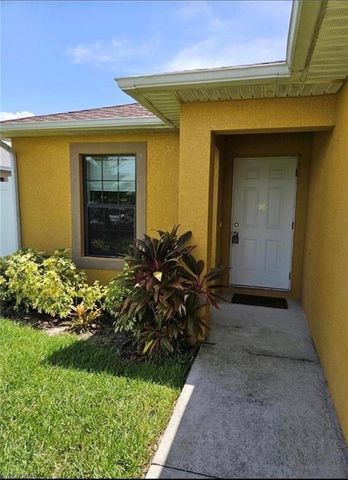 1630 SW 33rd TER, Cape Coral, FL 33914