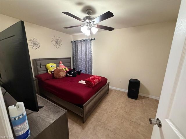 1630 SW 33rd TER, Cape Coral, FL 33914