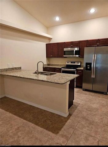 1630 SW 33rd TER, Cape Coral, FL 33914