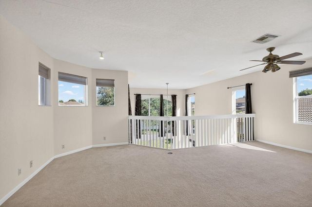 6068 Pond Bluff Court, Lake Worth, FL 33467