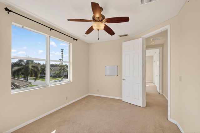 6068 Pond Bluff Court, Lake Worth, FL 33467