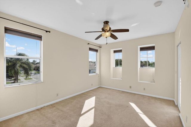 6068 Pond Bluff Court, Lake Worth, FL 33467