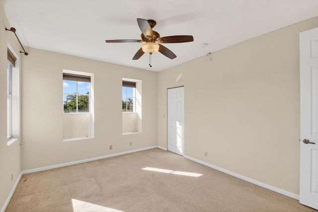 6068 Pond Bluff Court, Lake Worth, FL 33467