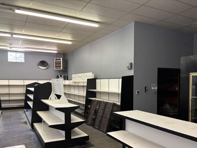 17 Maple Drive, Weott, CA 95571