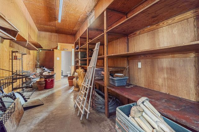 17 Maple Drive, Weott, CA 95571