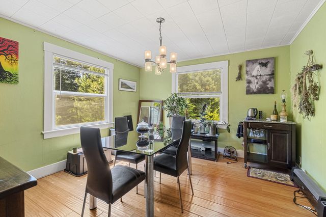 17 Maple Drive, Weott, CA 95571