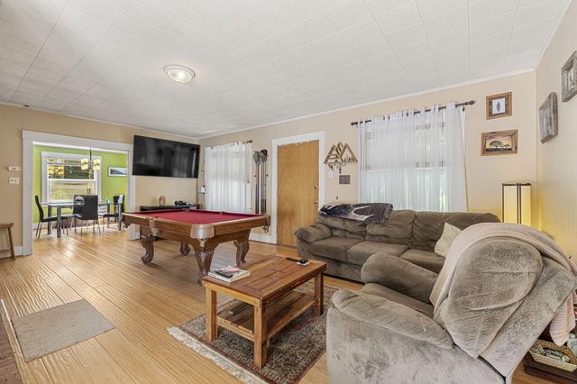 17 Maple Drive, Weott, CA 95571